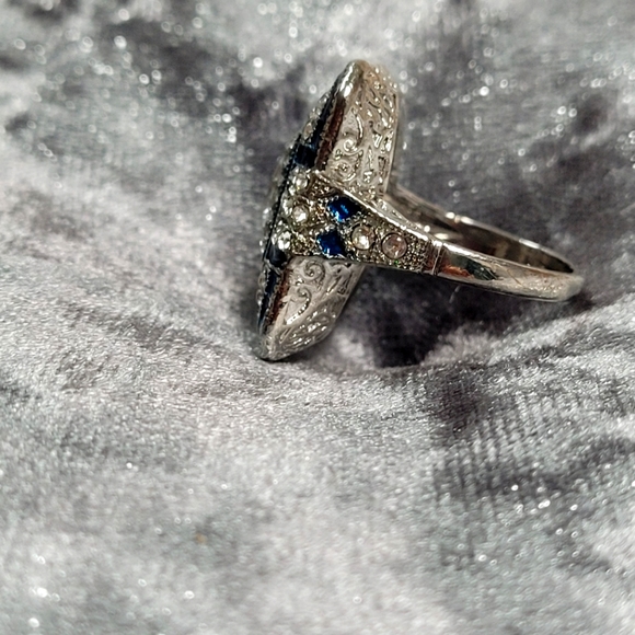 Green Square Art Deco Ring - Picture 9 of 9